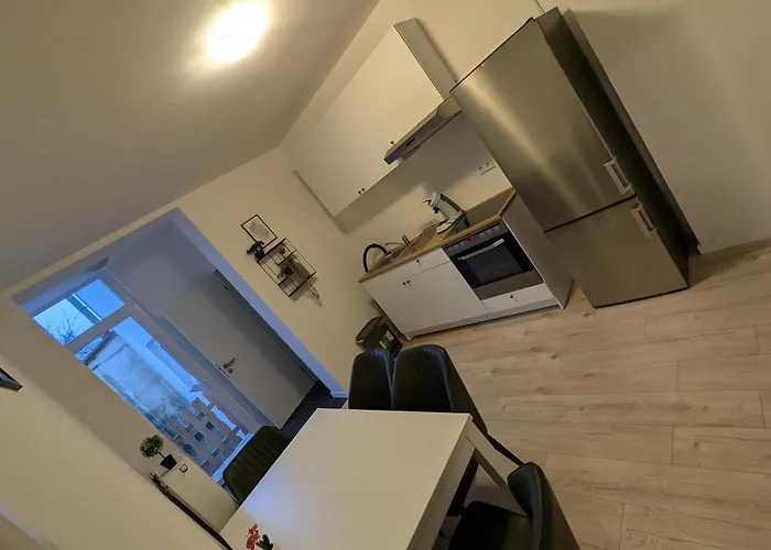 Moderne Wohnung Im Erdgeschoss Mit Terrasse I Ruhige Umgebung